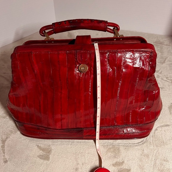 Leather handbag and matching lipstick holder ( made from real eel skin) - Picture 8 of 12